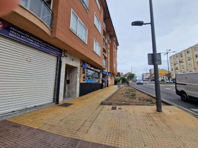 Local, Plasencia