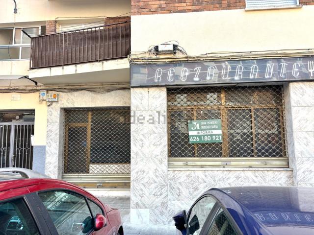 Local, Plasencia