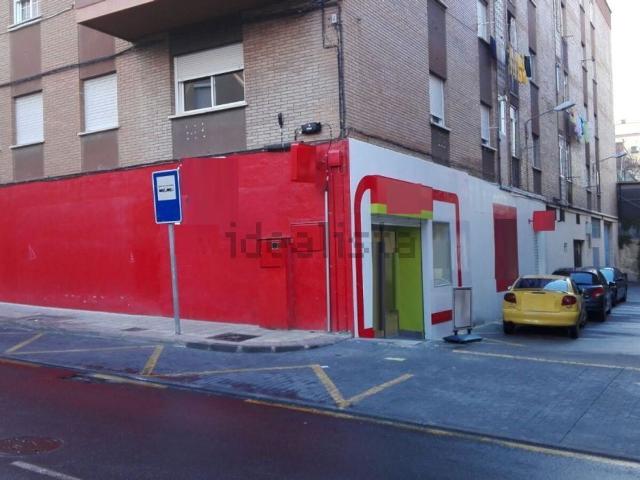 Local, Plasencia