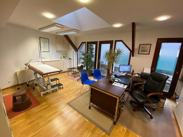 Local professionnel Noyon 92 m2