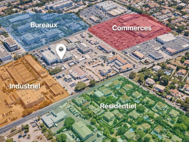 LOCAL PROFESSIONNEL avec parking ALCYON PÔLE ACTIVITÉS SECTEUR LES PLAYES