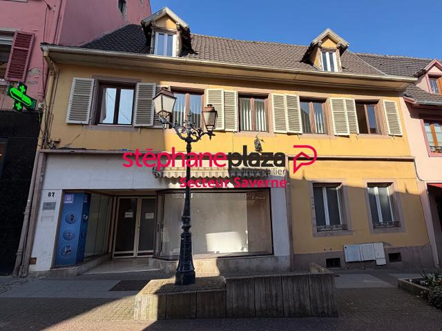 Local professionnel avec vitrine à Saverne