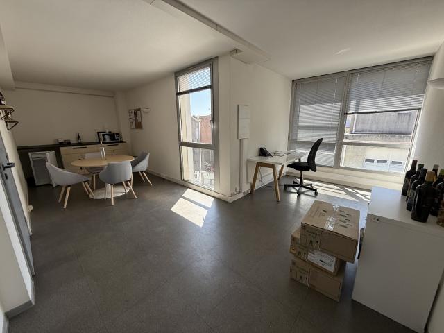 Local professionnel commercial 45 m2