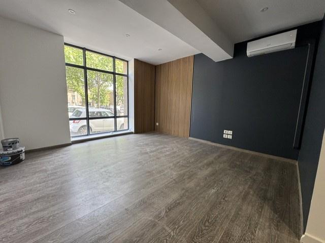 Local professionnel sur boulevard Barbes