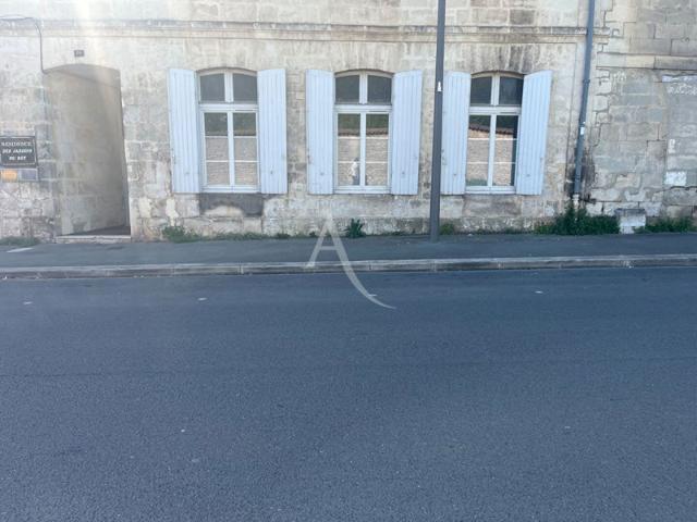 Local professionnel transformable en habitation centre ville
