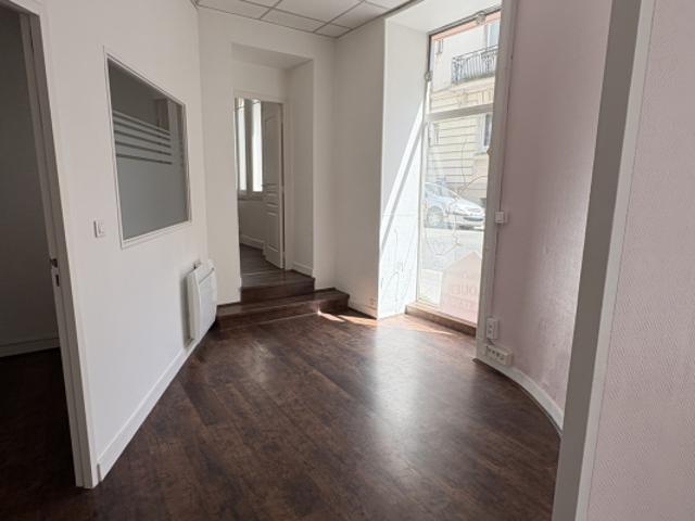 Local professionnel 115 m2 Copernic, Nantes