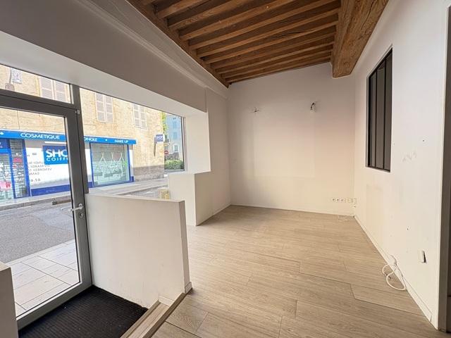Local professionnel 46 m² – Rue Carnot, Mâcon 71000