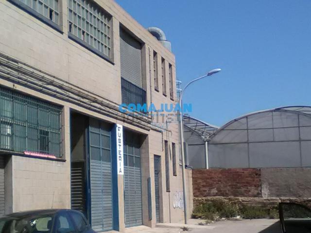 Local, Premià de Dalt