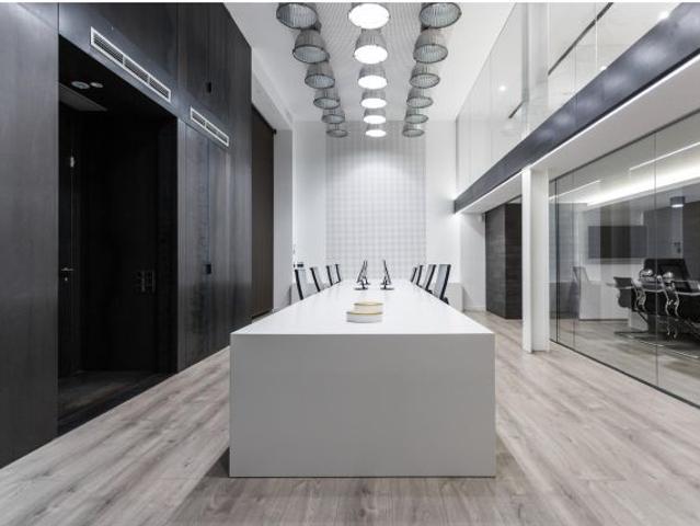Local premium en Centro listo para empresas o inversión | Diseño y alta rentabilidad