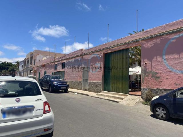 Local, Puerto del Rosario