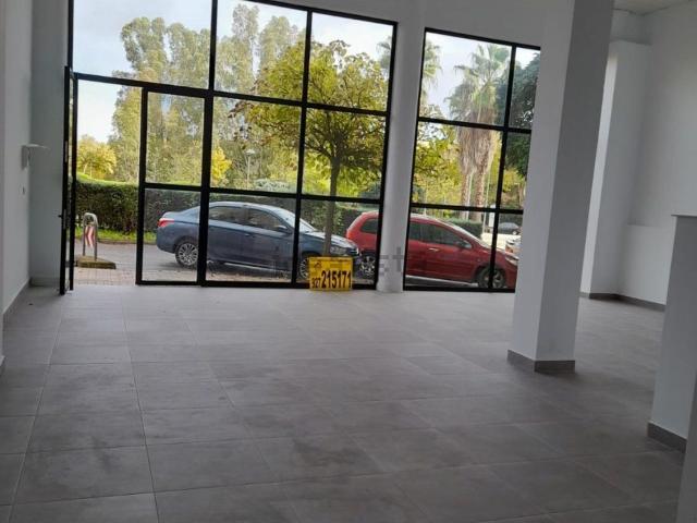 Local, R 66, Cáceres