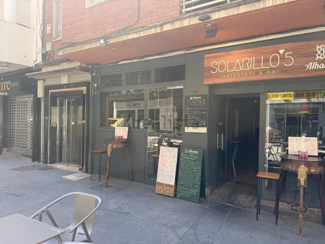 Local, Recogidas, Granada