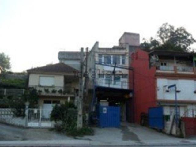 Local, Redondela