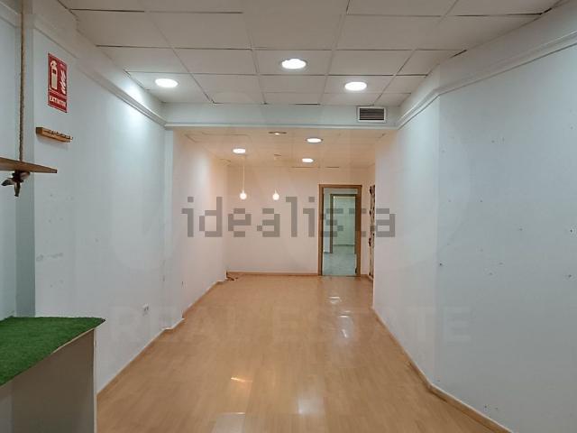 Local, Reina Victoria Miguel Hernández, Elche / Elx