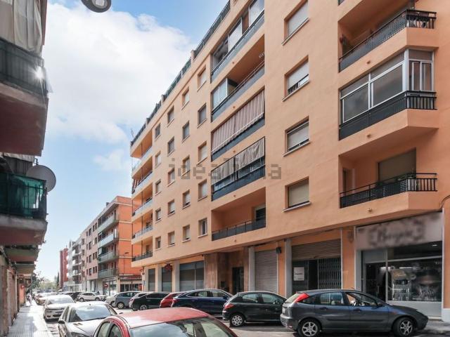 Local, Reus