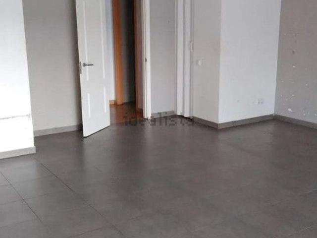 Local, Reus