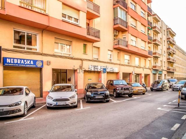 Local, Reus