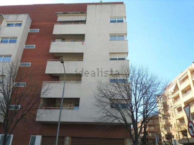 Local, Reus