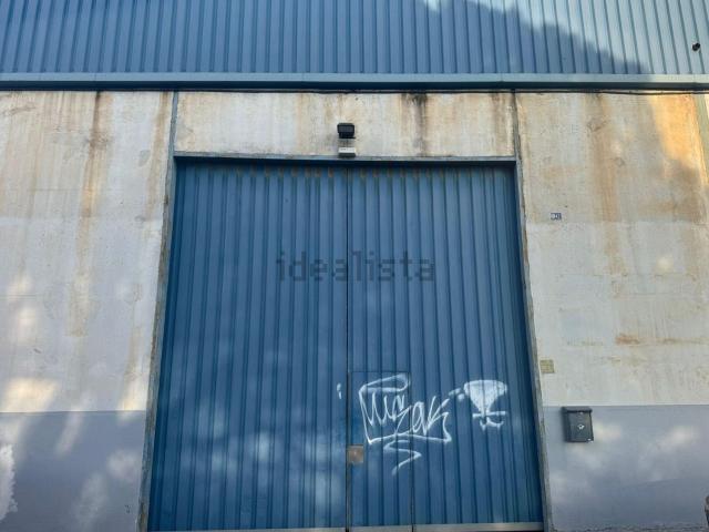 Local, Reus