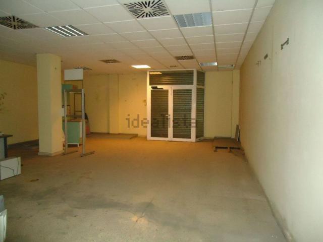 Local, Reus