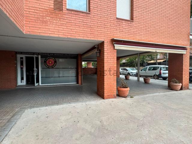 Local, Reus
