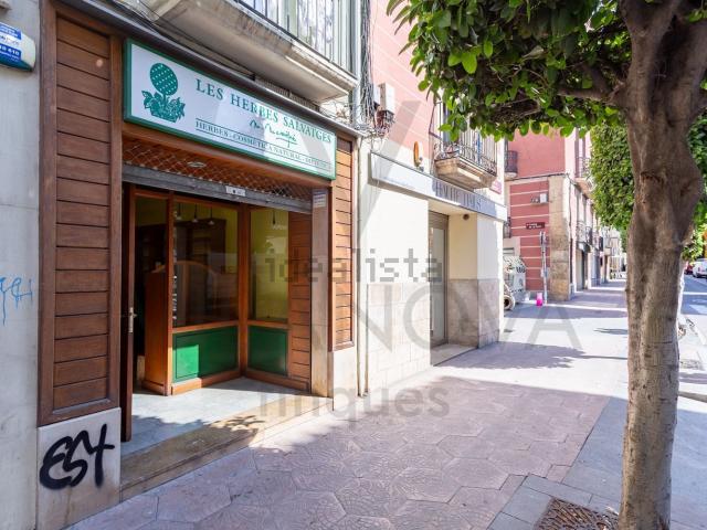 Local, Reus