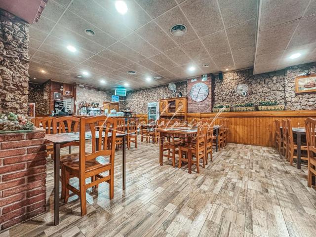 Local, Reus