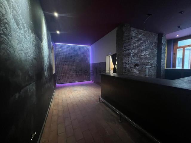 Local, Reus