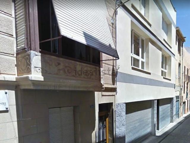 Local, Reus