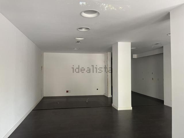 Local, Ricardo Soriano, Marbella