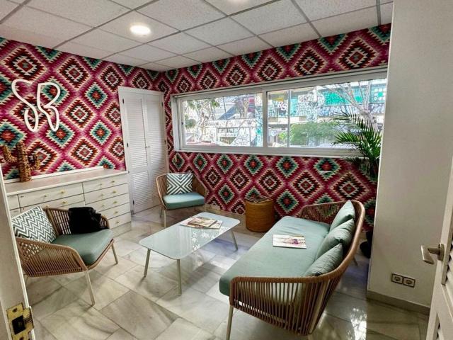 Local, Ricardo Soriano, Marbella