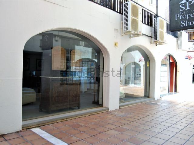 Local, Ricardo Soriano, Marbella