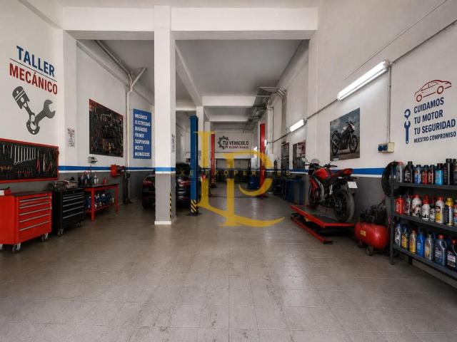Local, Rubí