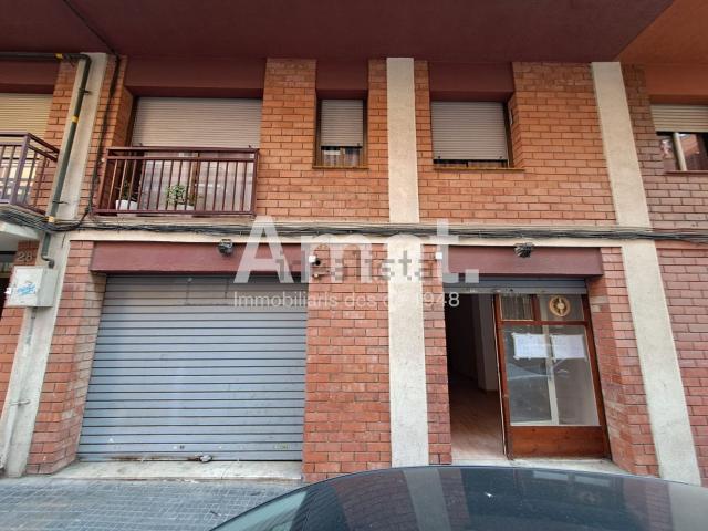 Local, Rubí