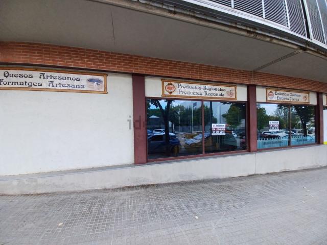 Local, Rubí