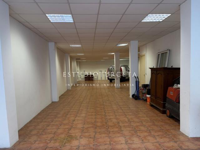 Local, Rubí
