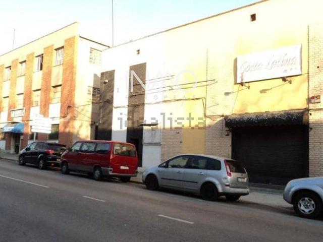 Local, Rubí