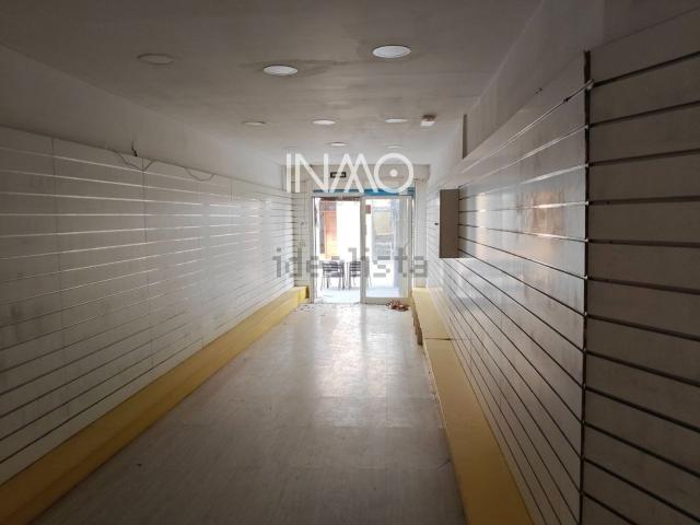 Local, Rubí