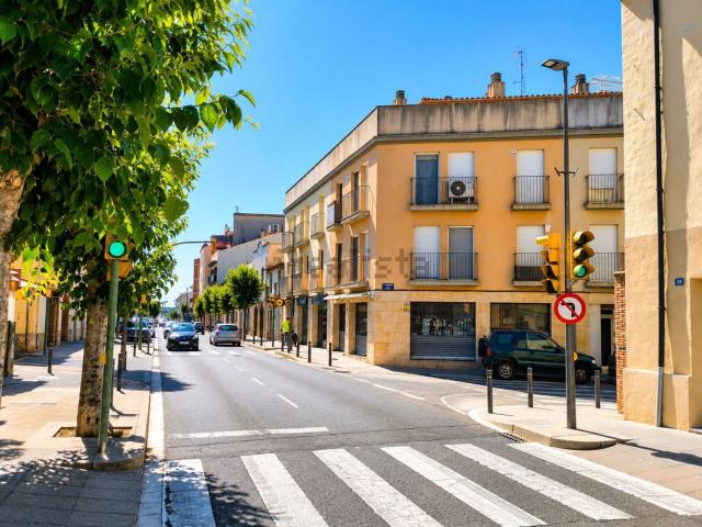 Local, Sant Martí Sarroca