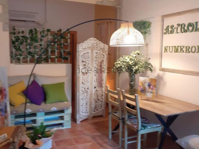 Local, Sant Andreu de Llavaneres