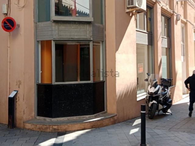 Local, Sant Andreu de Llavaneres