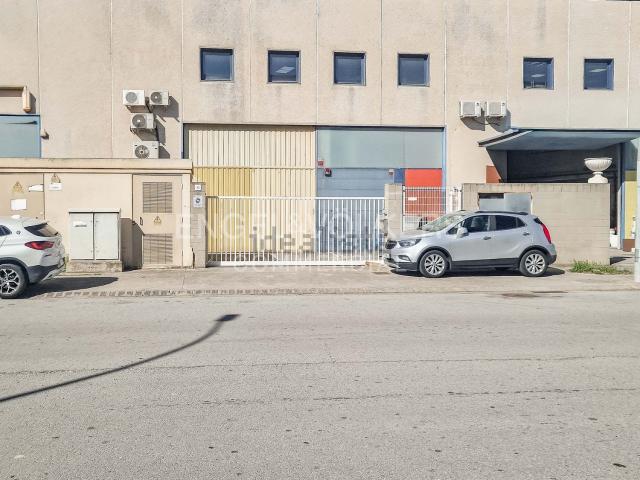 Local, Sant Boi de Llobregat