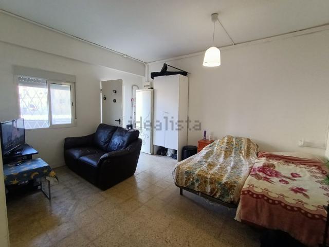 Local, Sant Boi de Llobregat