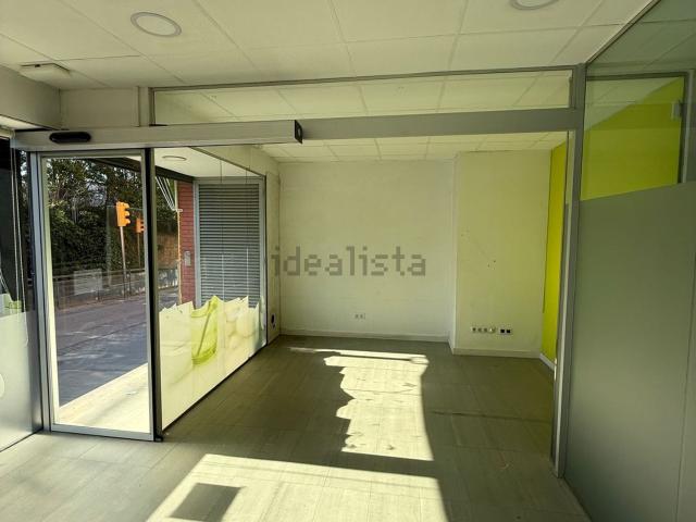 Local, Sant Cugat del Vallès