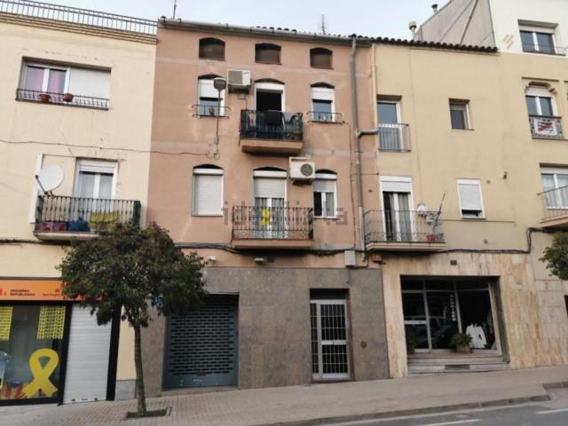 Local, Sant Fruitós de Bages