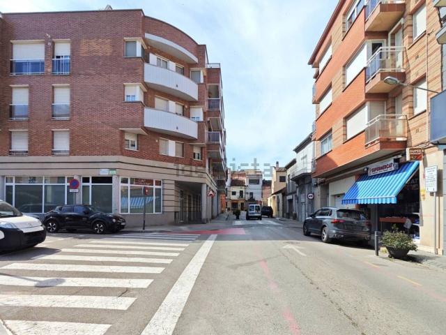 Local, Sant Fruitós de Bages
