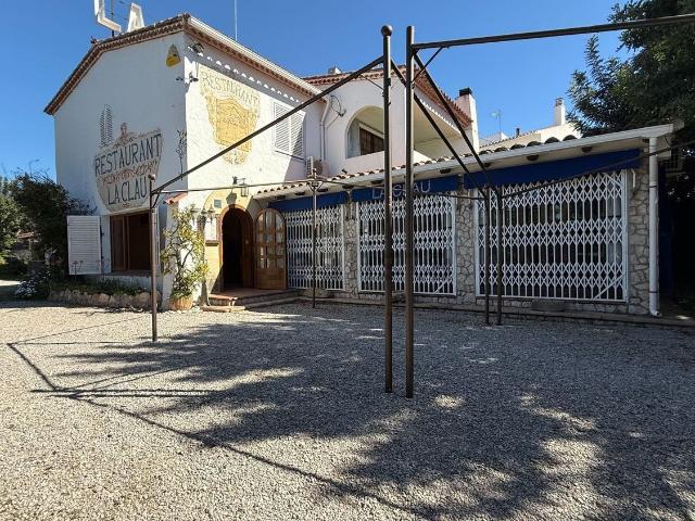 Local, Sant Pere de Ribes