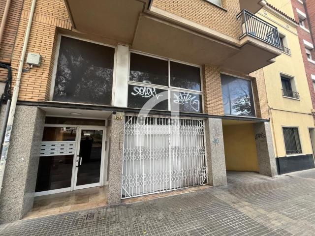 Local, Sant Pere, Terrassa