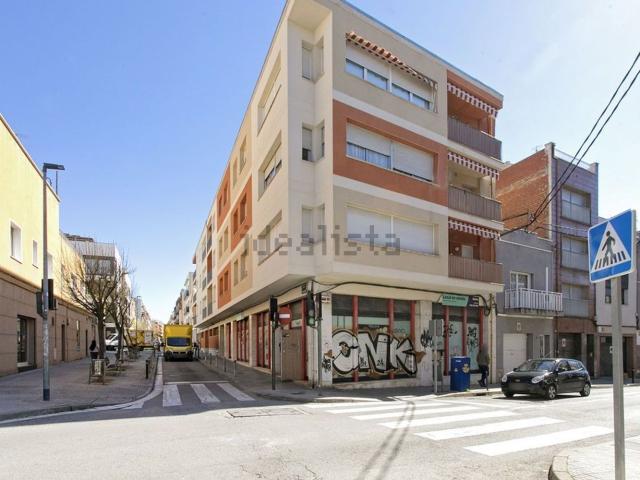 Local, Sant Pere, Terrassa