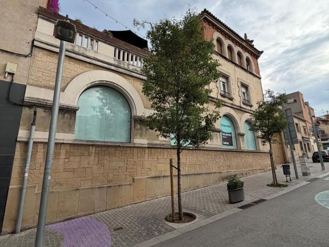 Local, Sant Vicenç Dels Horts